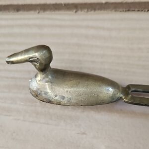 VINTAGE  BRASS  DUCK  WOOD  HANDLE  CANDLE SNUFFER
